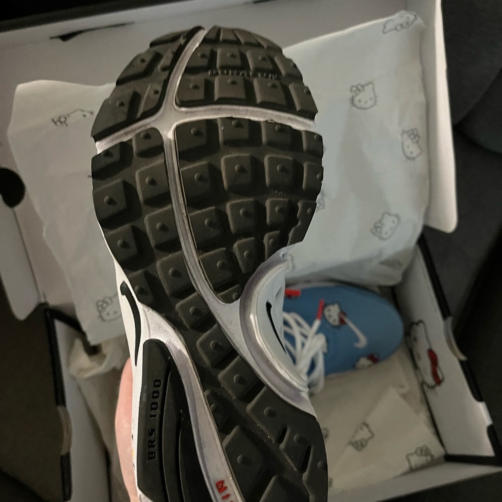 Nike Hello Kitty - Picture 6 of 9